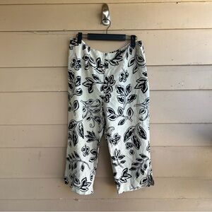 Sandra King Silk Floral Capris Pant Size 12 Neutral Vacation Resortwear